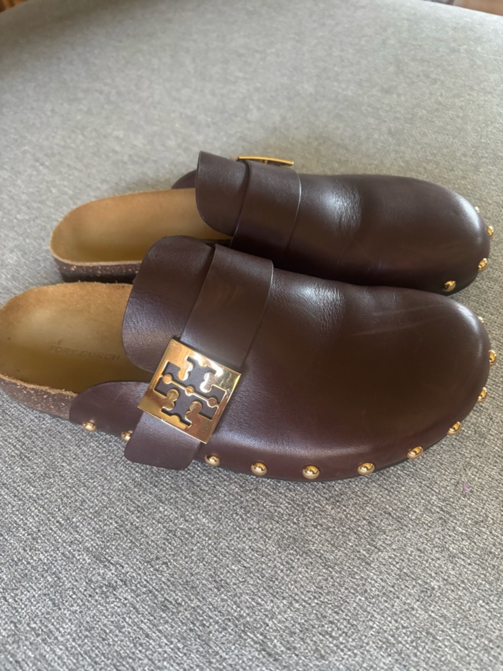 Tory Burch Dark Brown Leather Mule with Gold Logo - Picture 4 of 9